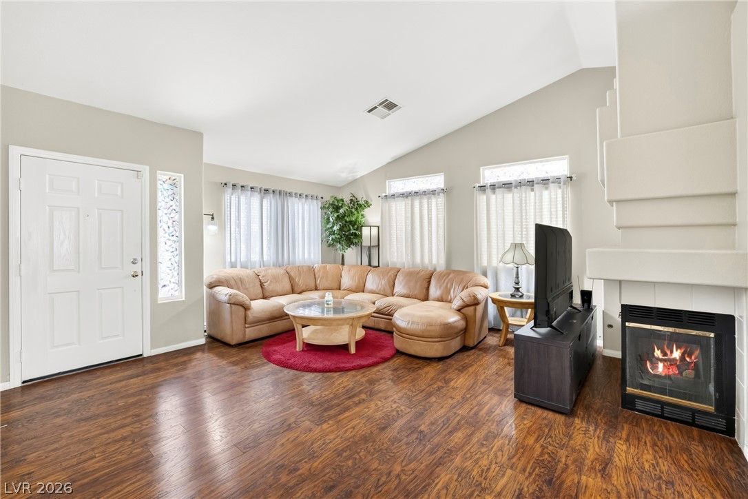 6240 Curlew Drive — photo 3