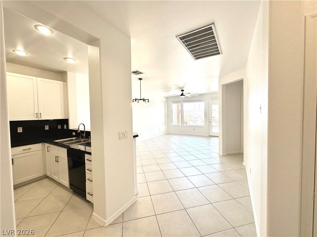 4554 Regalo Bello Street — photo 5