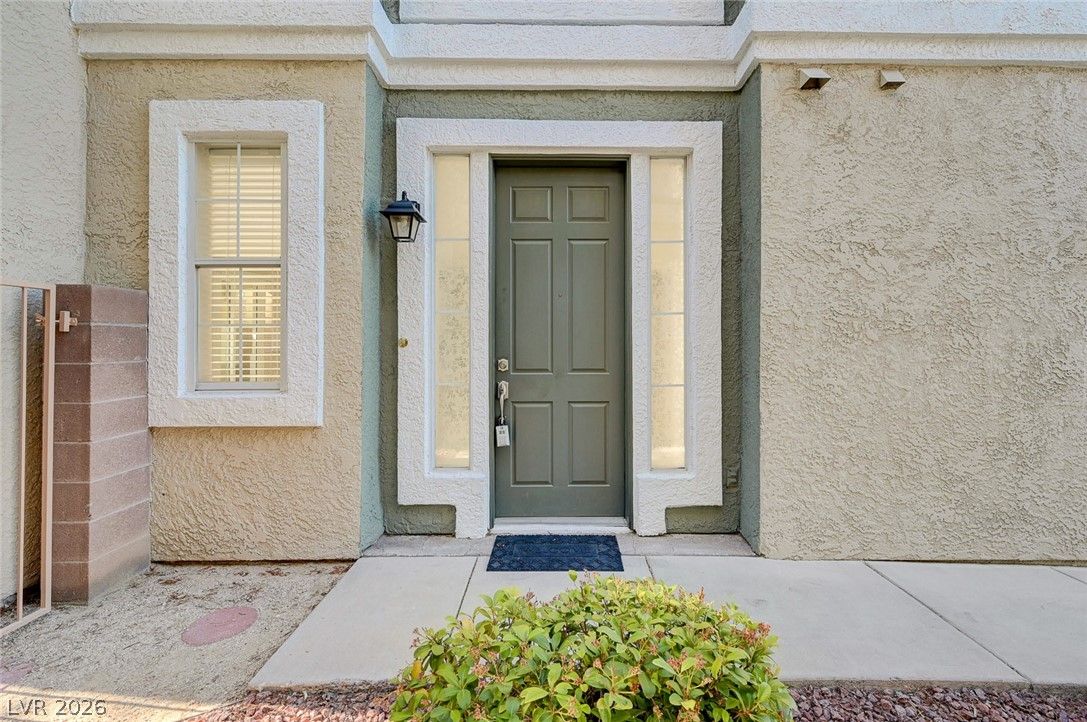 933 Bannockburn Street — photo 3