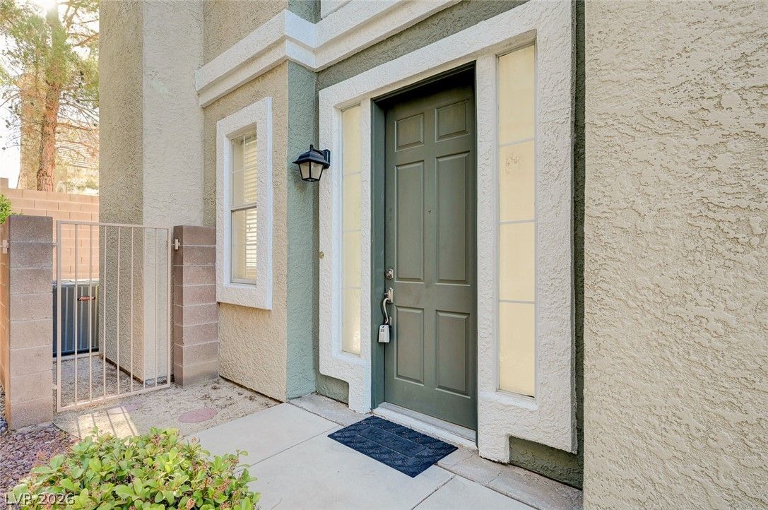 933 Bannockburn Street — photo 4