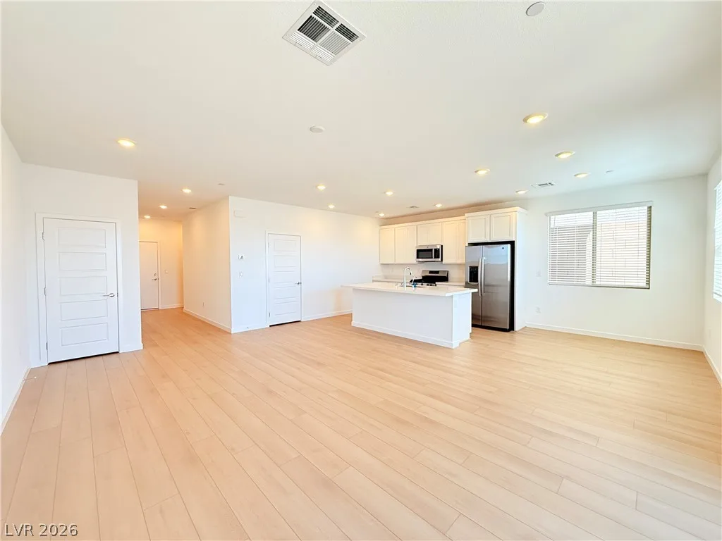 1450 Great Snipe Avenue — photo 5