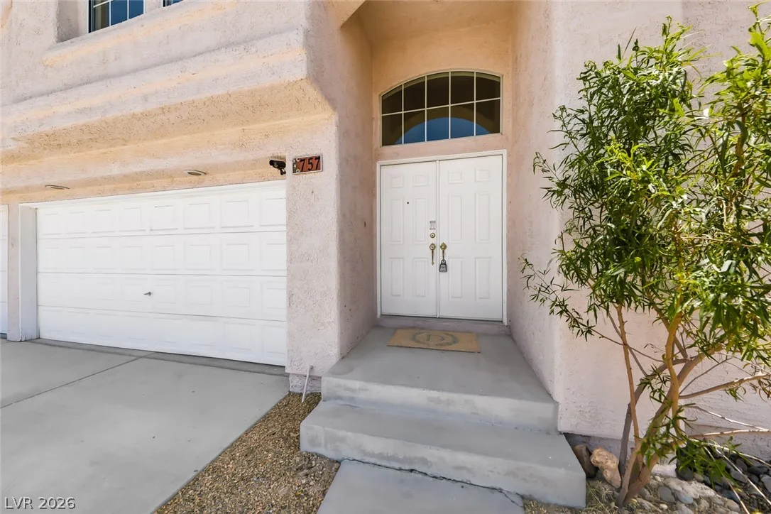 757 Canyon Crest Drive — photo 4