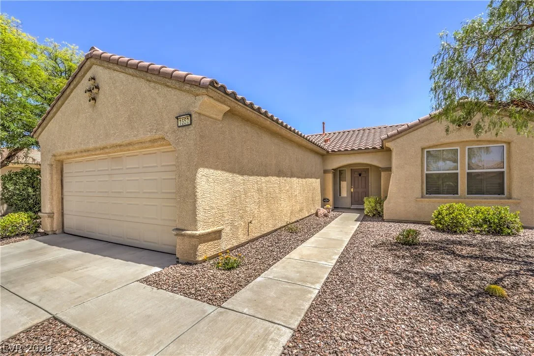 1652 Rockcrest Hills Avenue — photo 2