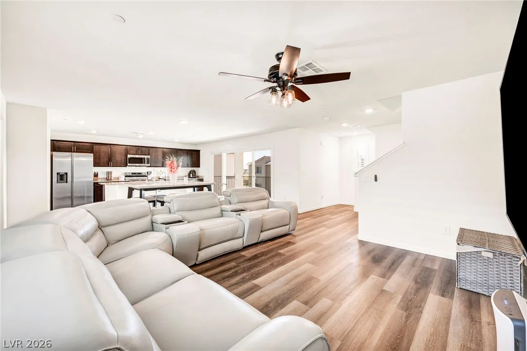 6836 Sunflower Fields Street — photo 4