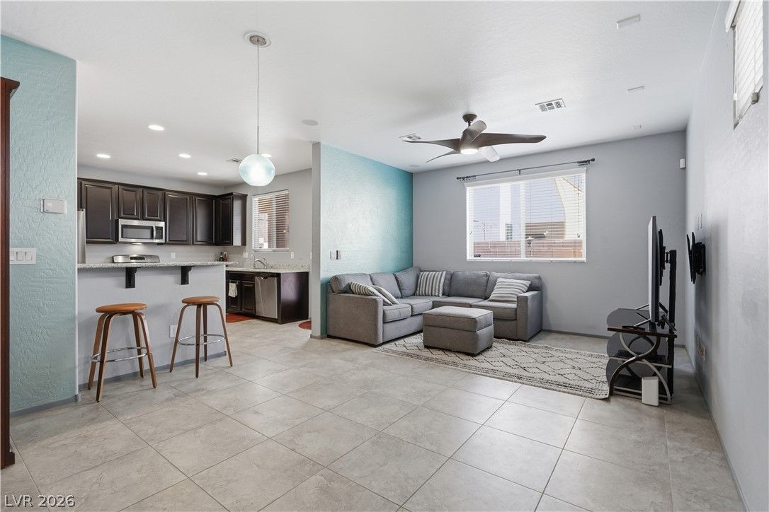 7627 Lots Hills Drive — photo 4