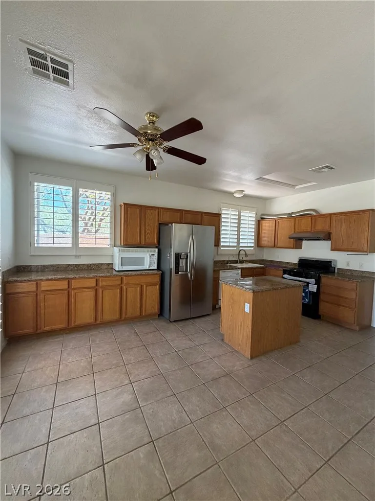 10644 Austin Bluffs Avenue — photo 5
