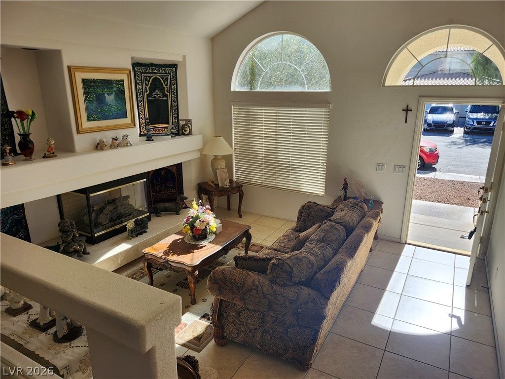 10968 Geyser Peak Street — photo 5 of 10