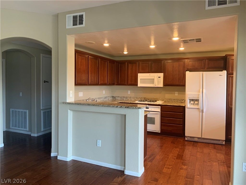 11830 Portina Drive 2031 — photo 3 of 19