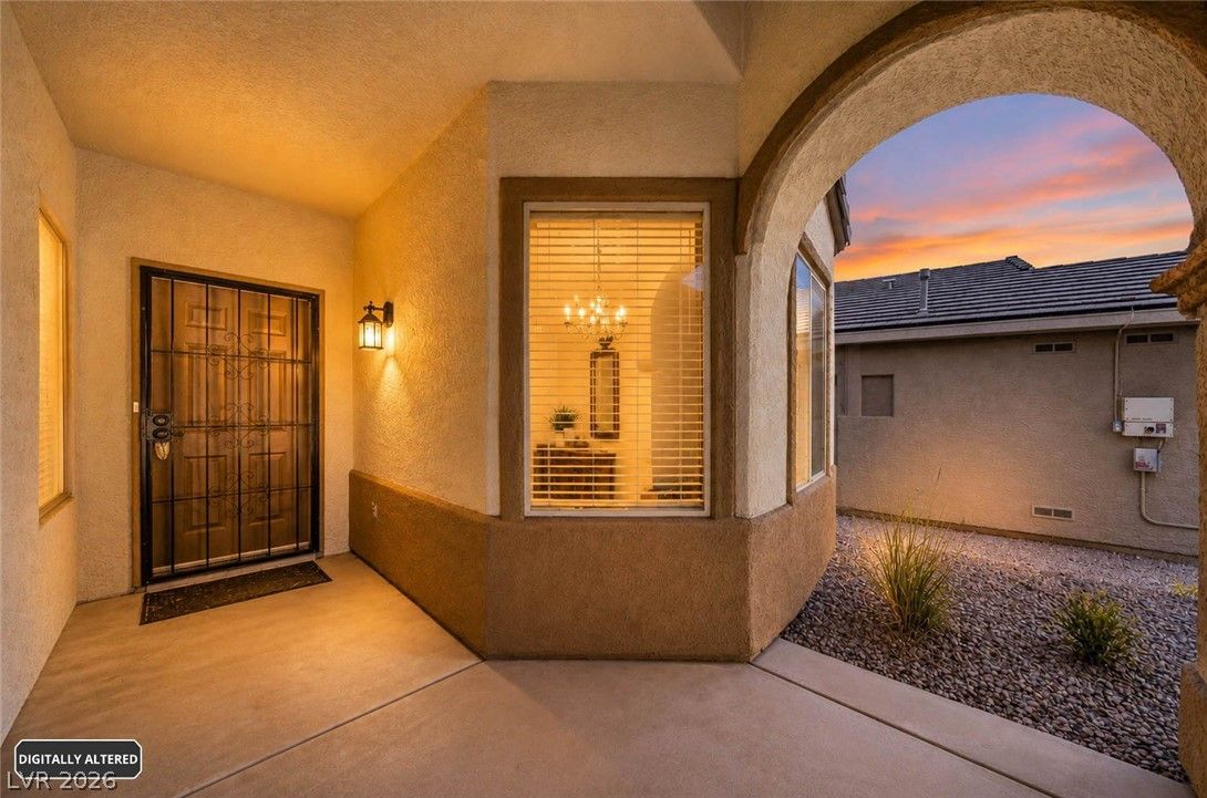2200 King Mesa Drive — photo 2