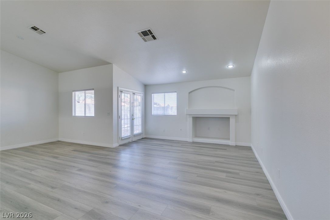 3416 MOURNFUL CALL Court 0 — photo 4