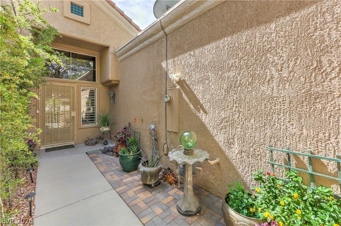 2548 Highvale Drive — photo 5