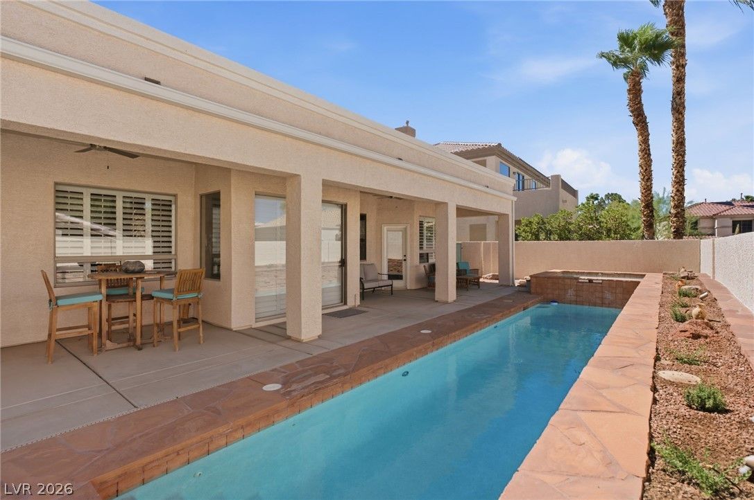 212 Cliff Valley Drive — photo 3