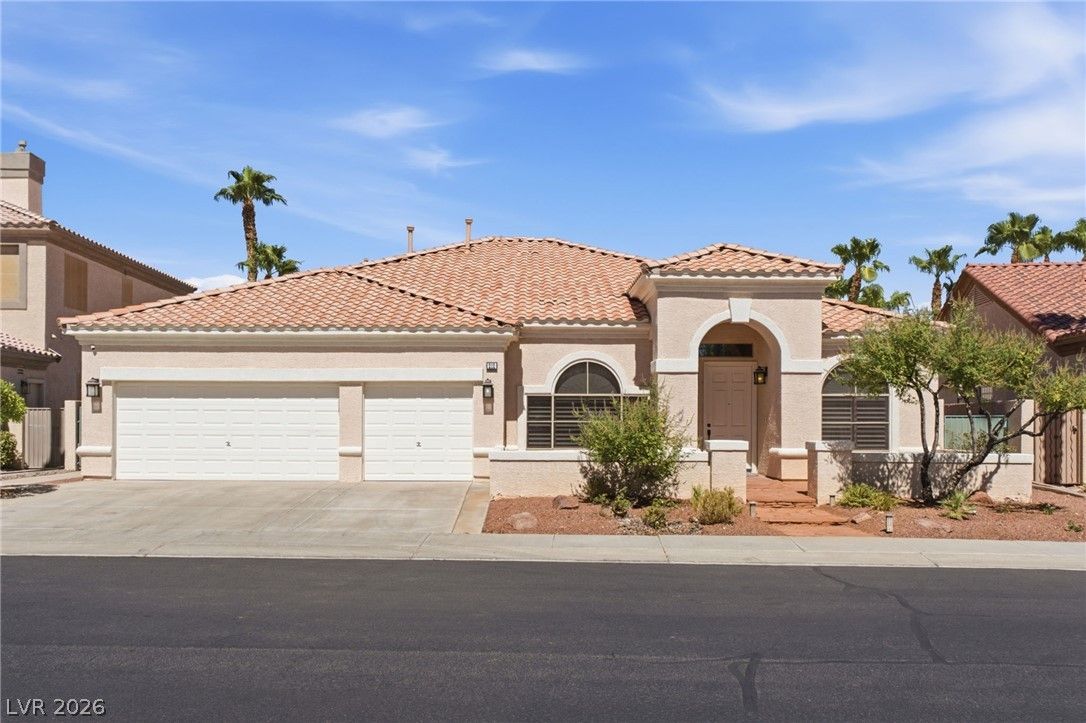 212 Cliff Valley Drive — photo 4