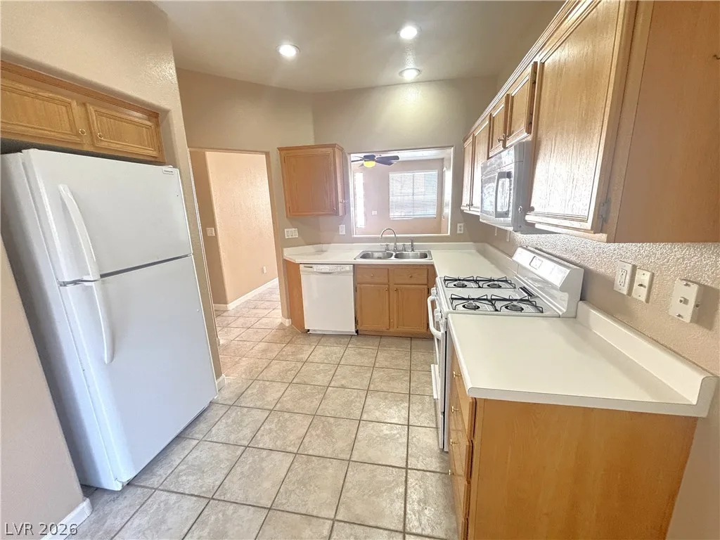 917 Veranda View Avenue — photo 5