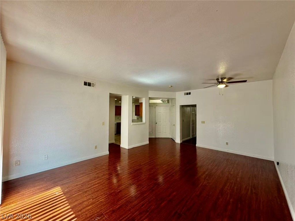 5155 TROPICANA Avenue 1045 — photo 4 of 15