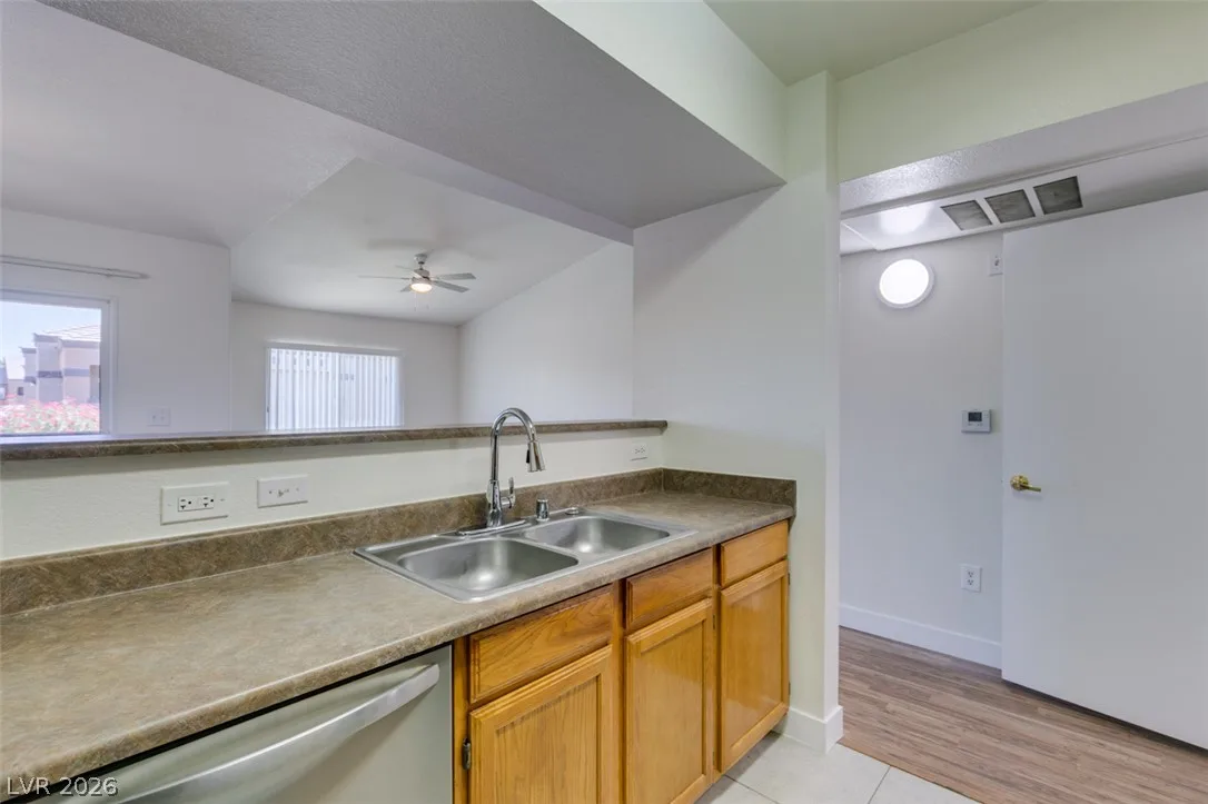 6650 West Warm Springs Road 2118 — photo 3