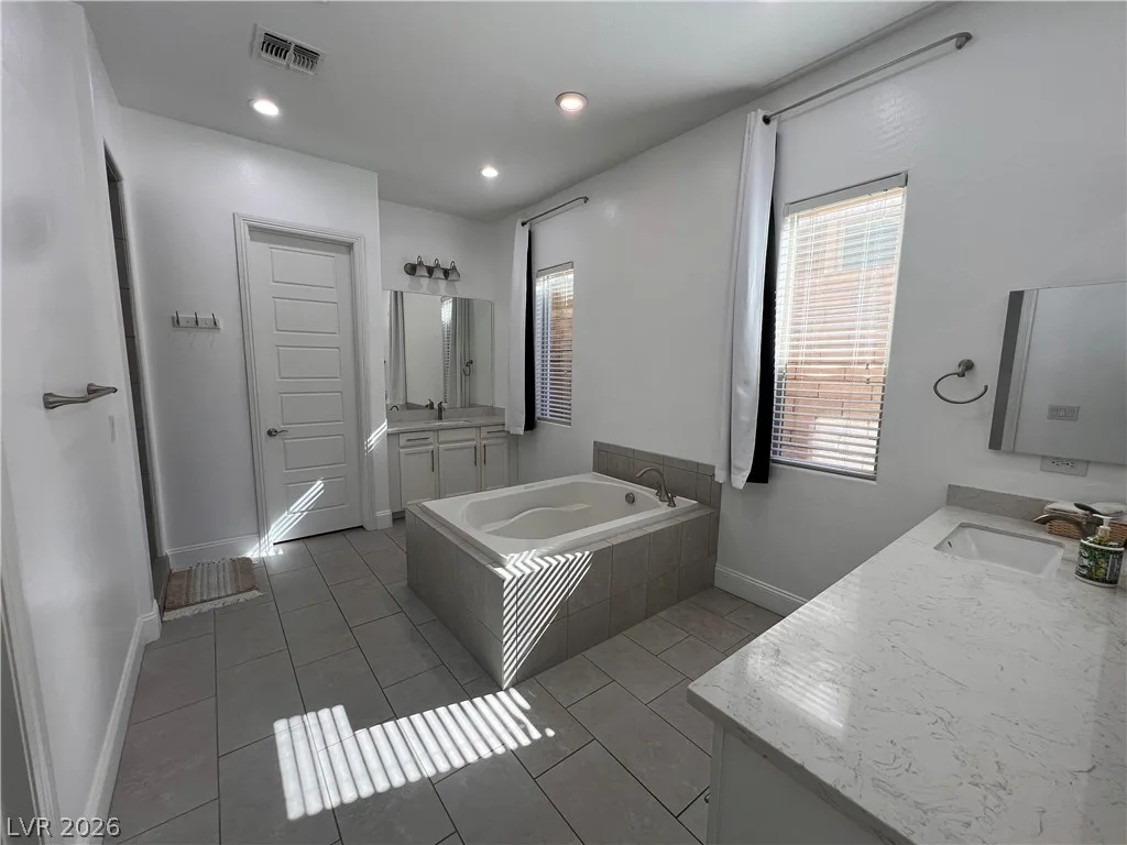 116 Colantonio Court — photo 5