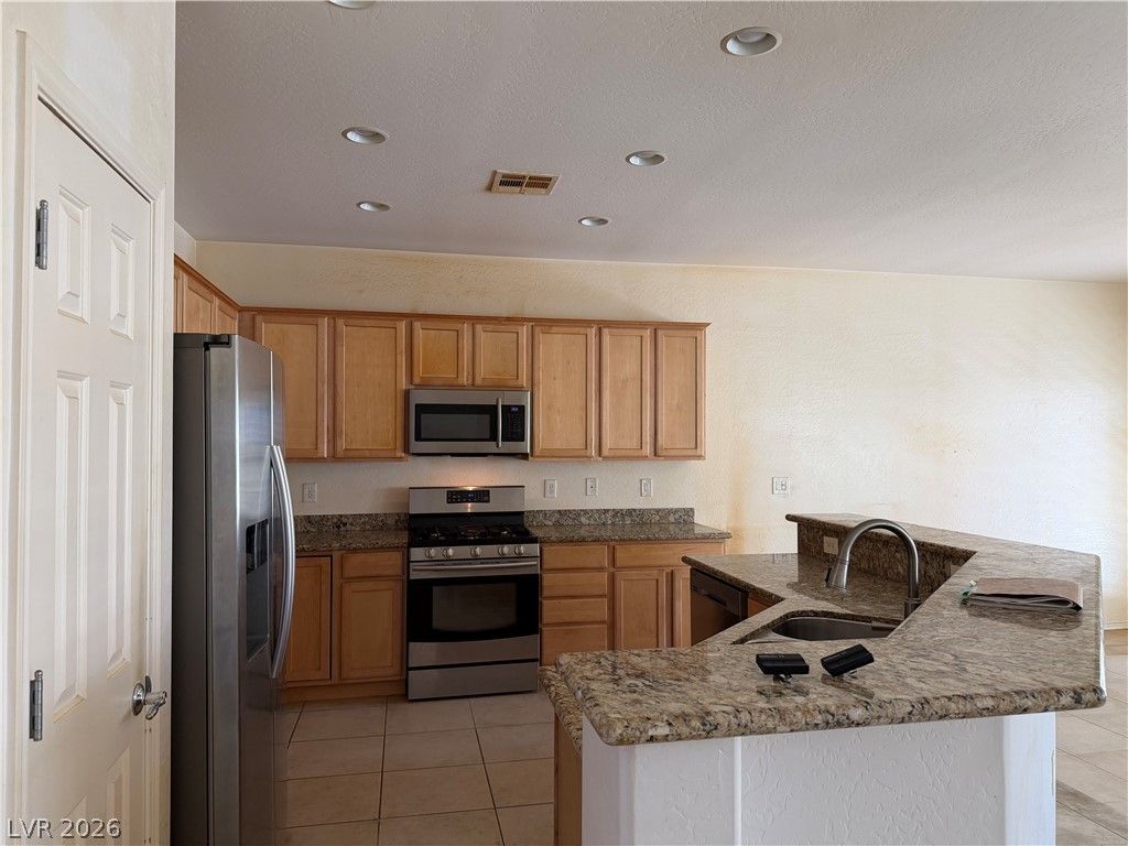 7448 Chipping Sparrow Street — photo 2 of 10