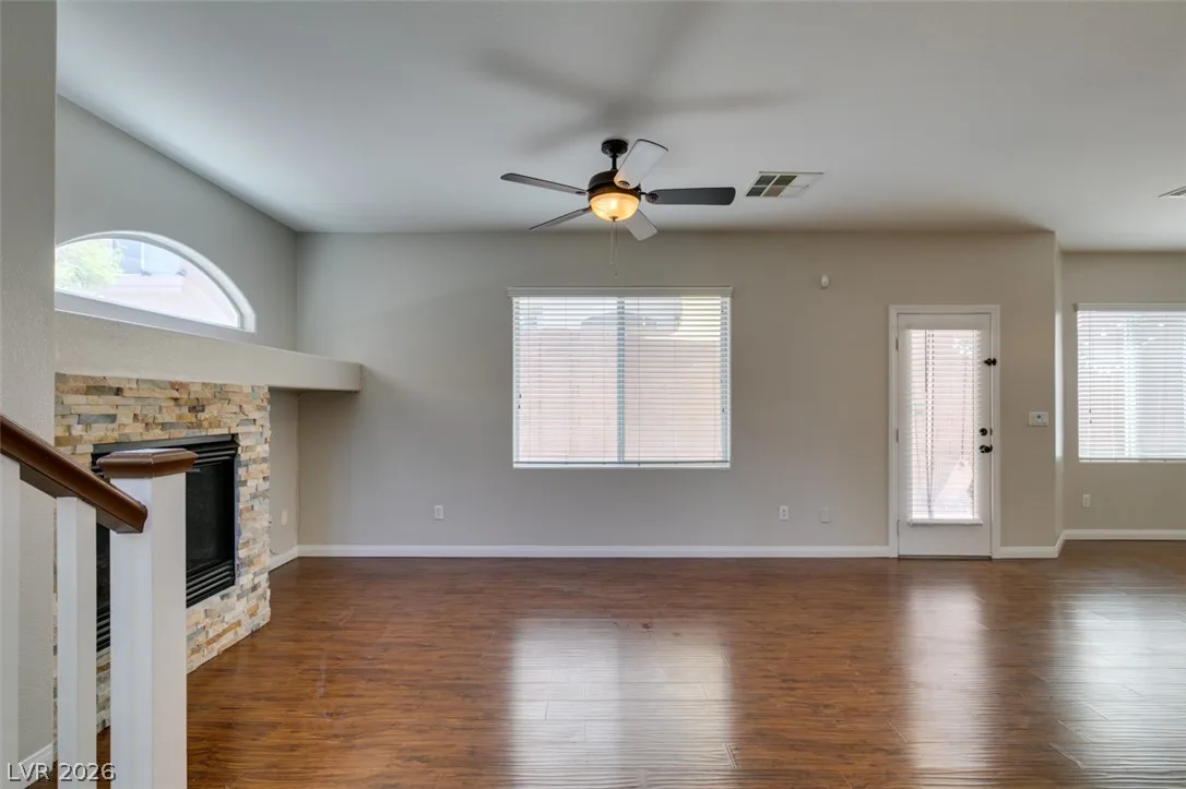 9341 Colorful Rainbow Avenue — photo 4