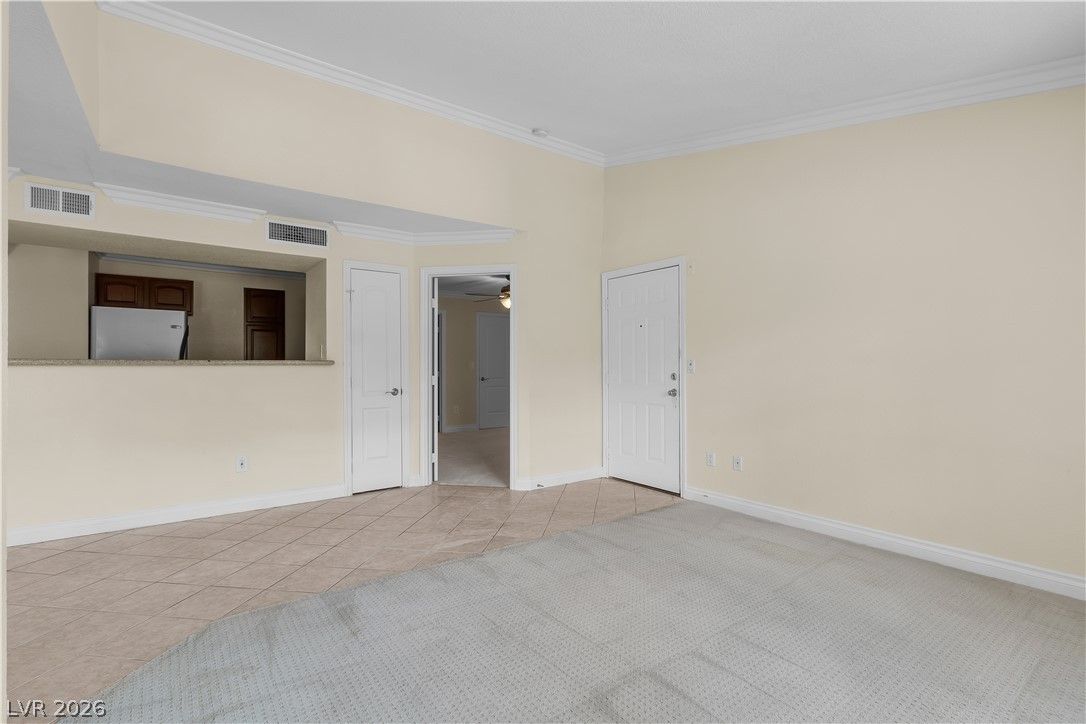 8101 West FLAMINGO Road 2001 — photo 4