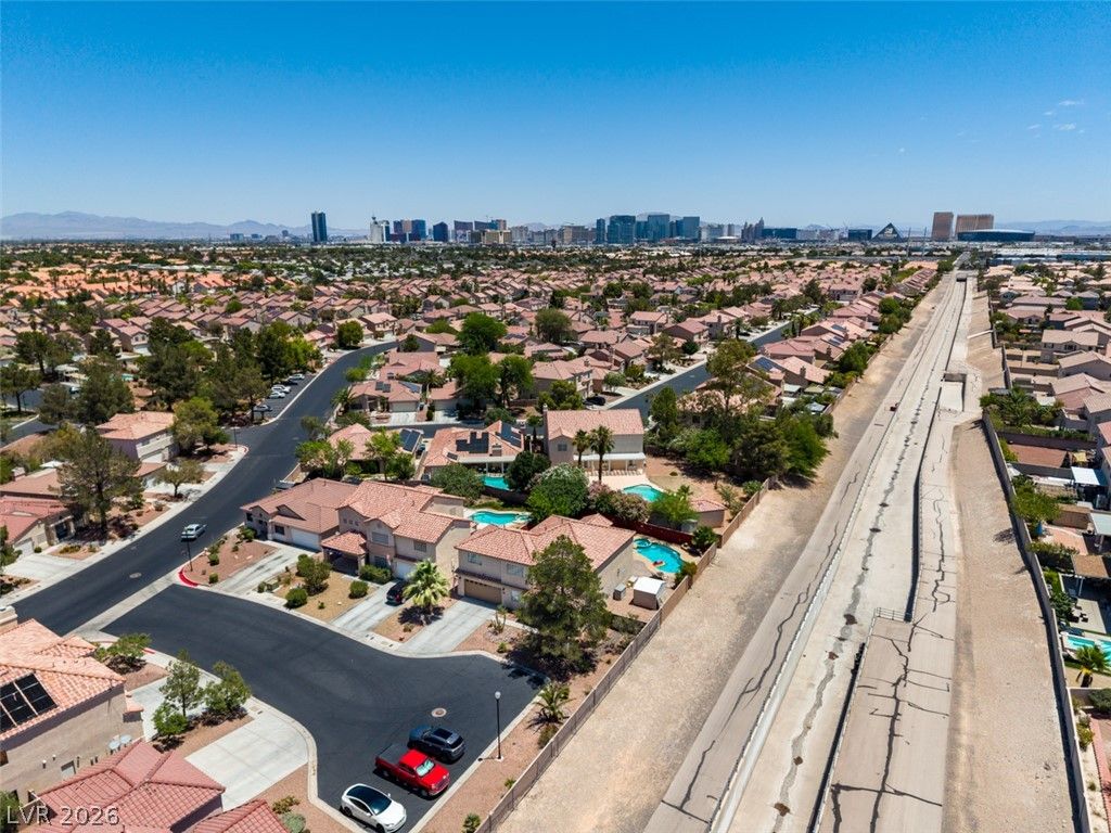5492 Poker Face Court — photo 4