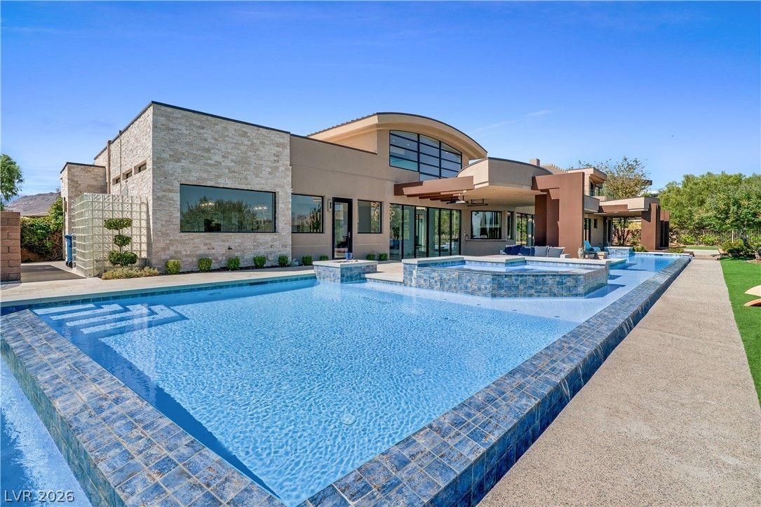 10 Ridge Blossom Road — photo 2