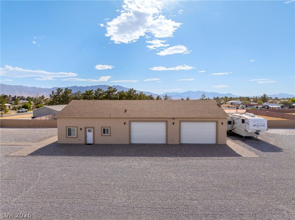1310 Carson Street — photo 3