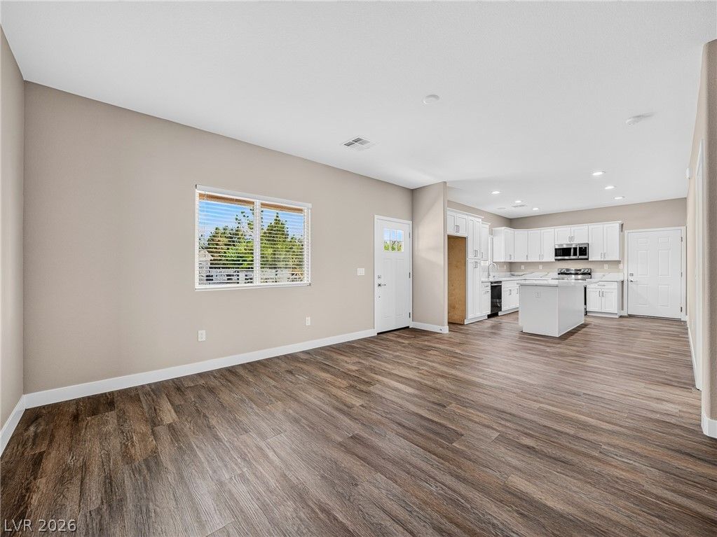 1310 Carson Street — photo 5