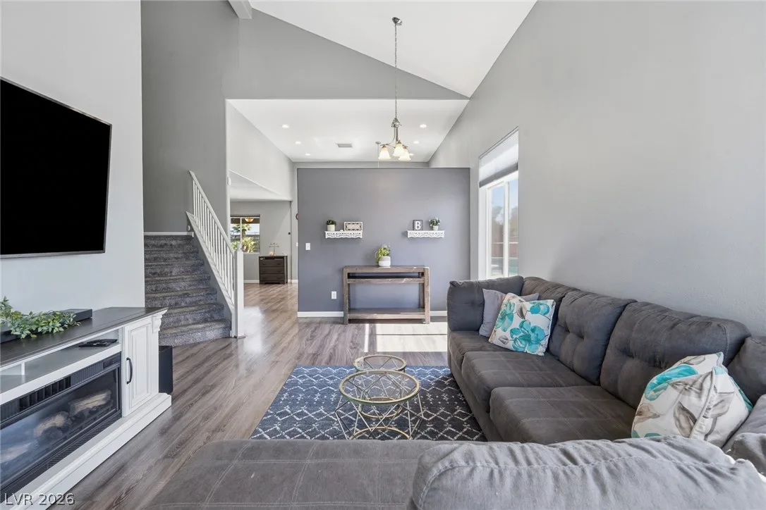 206 Oleander Place — photo 5