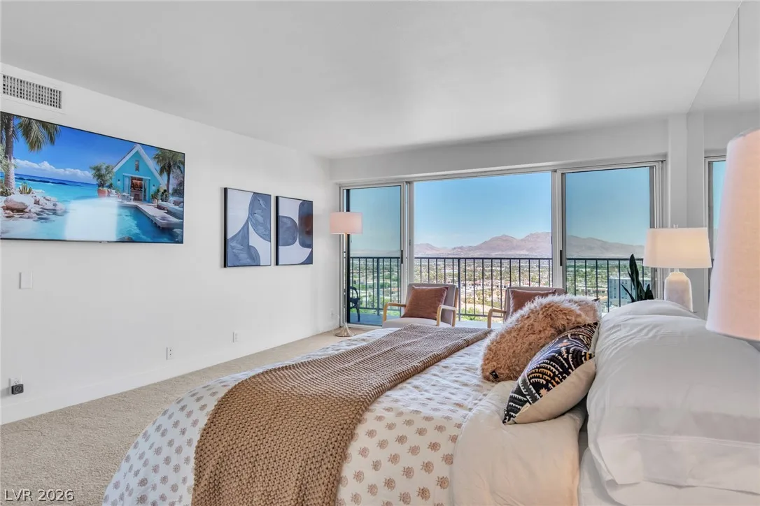 3111 Bel Air Drive 18B — photo 5