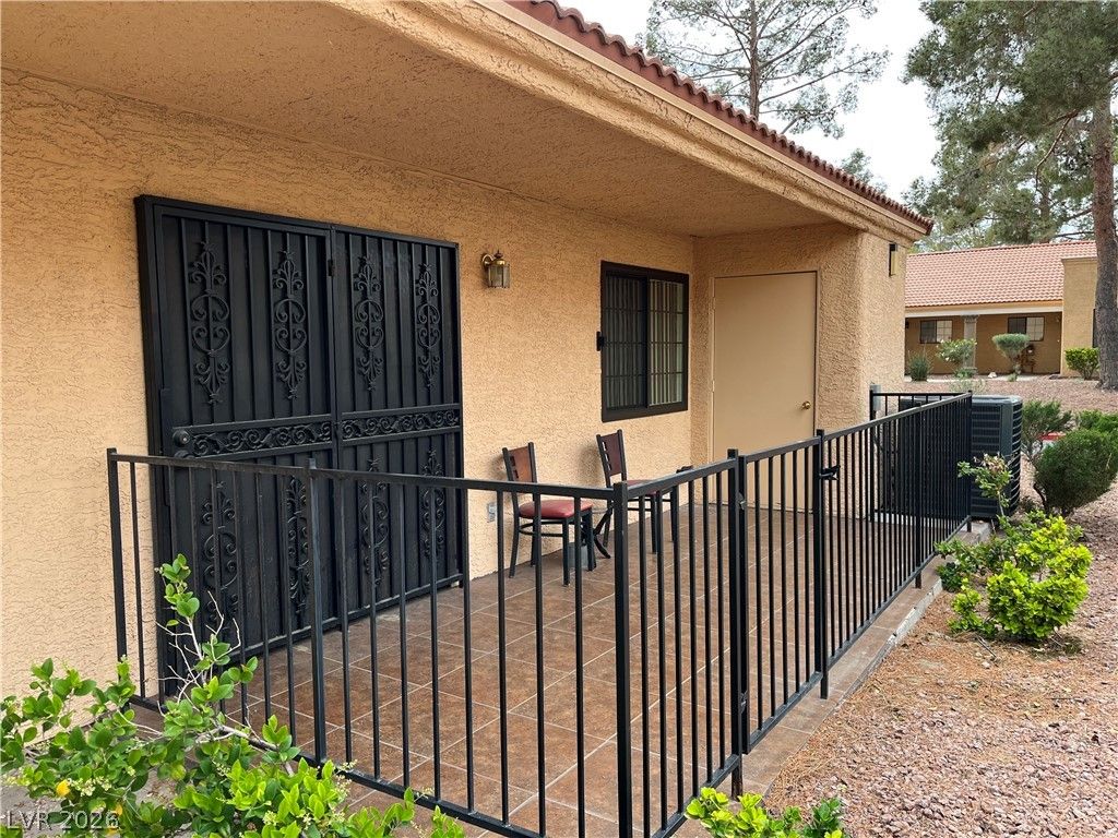 2851 South Valley View Boulevard 1198 — photo 3 of 39