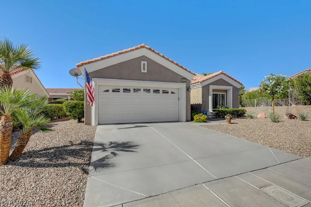 10533 Sea Palms Avenue — photo 2