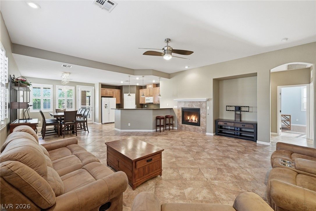10335 Bays Mountain Avenue — photo 4