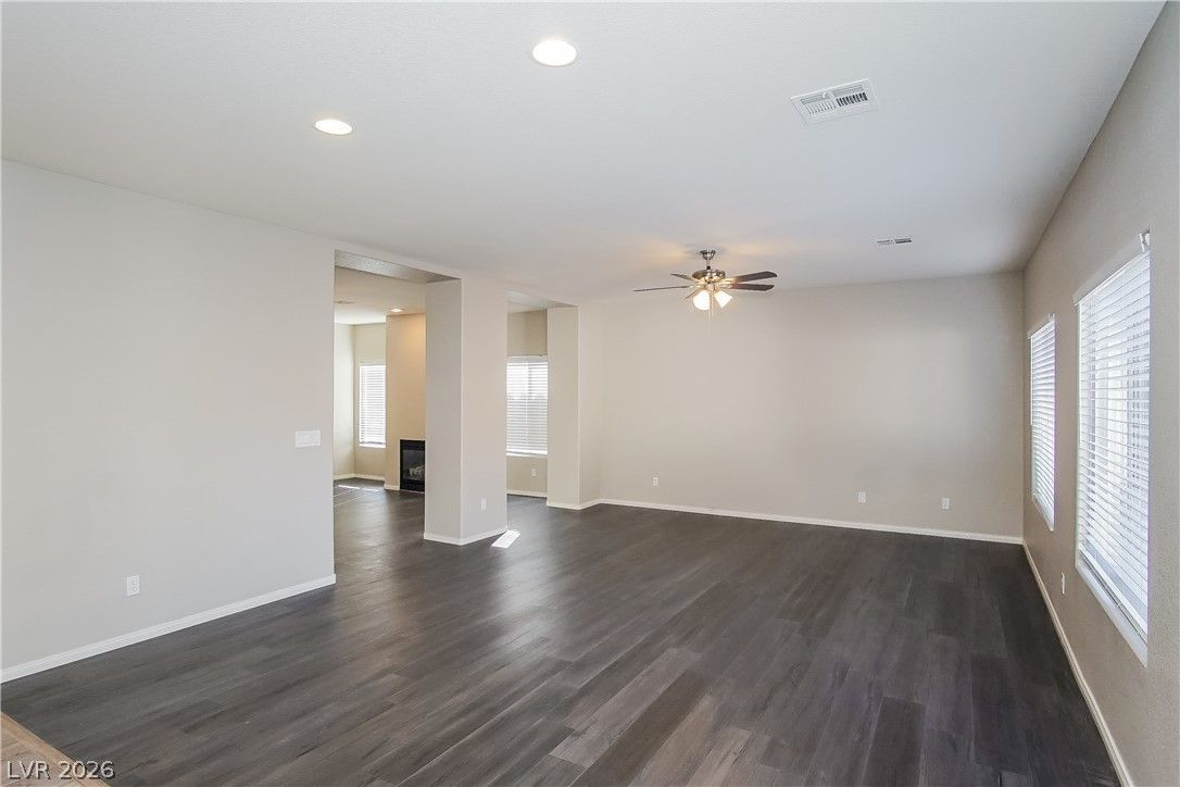 4361 Cottontail Lane — photo 5 of 17
