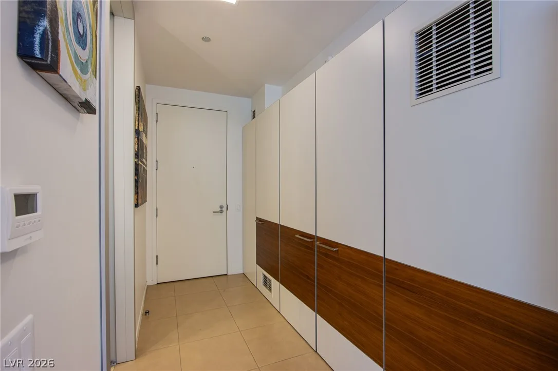 3722 Las Vegas Boulevard 810 — photo 3 of 13