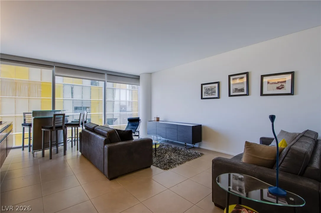 3722 Las Vegas Boulevard 810 — photo 4 of 13