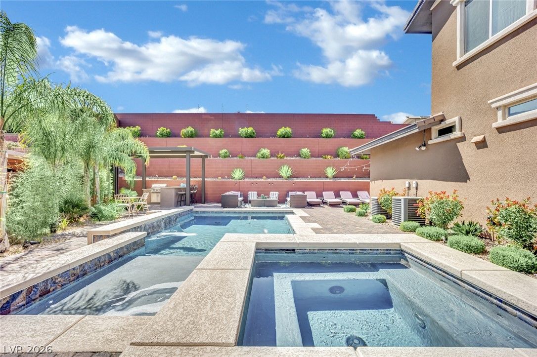 5523 Kyle Peak Court — photo 2