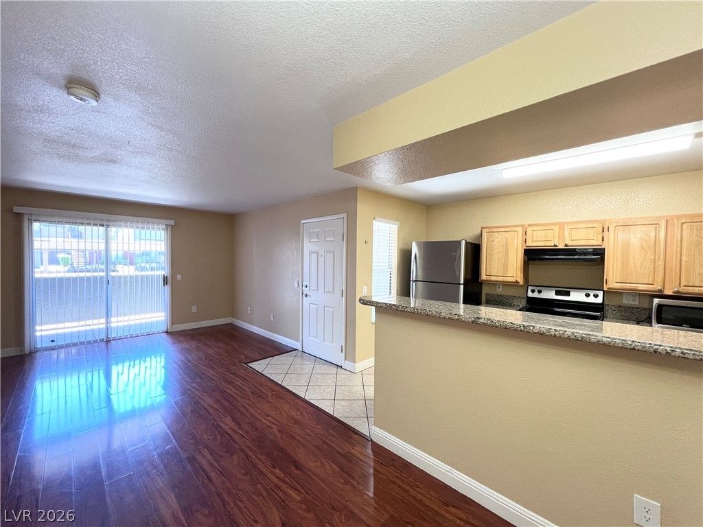 5055 West Hacienda Avenue 1200 — photo 1