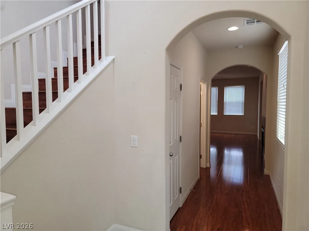 318 GLACIER MEADOW Road — photo 3