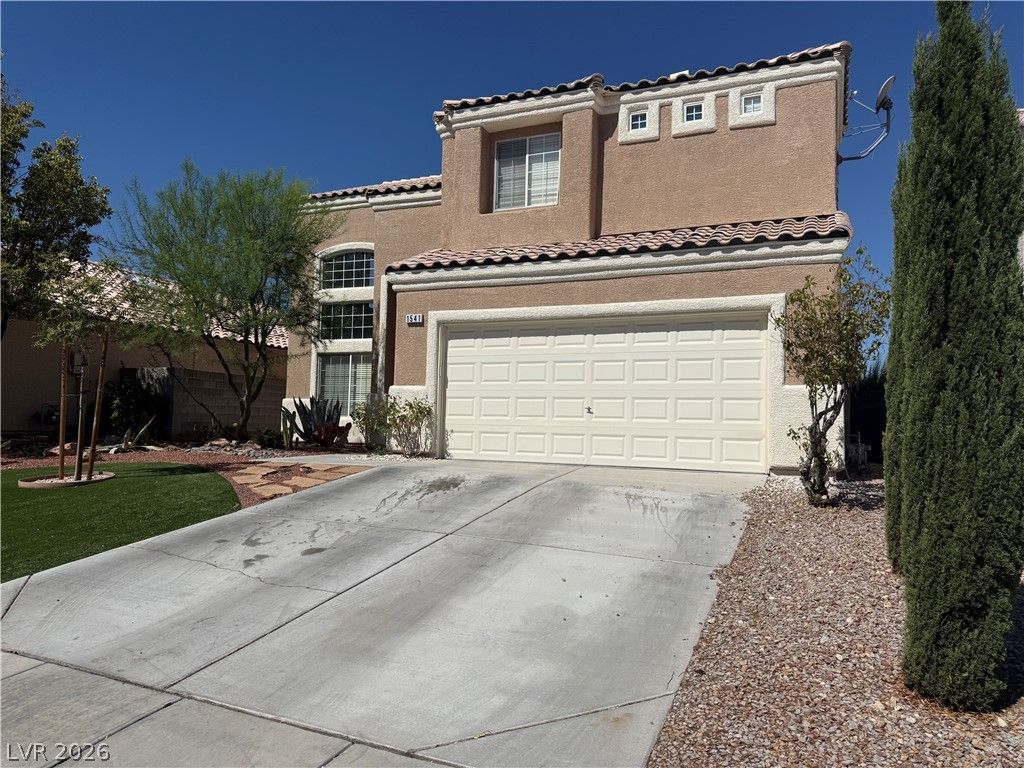 1541 Dusty Canyon Street — photo 2