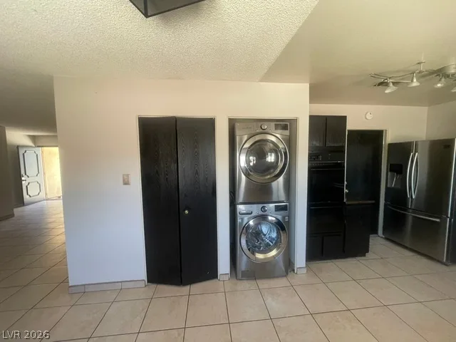7016 Hurricane Way A — photo 4