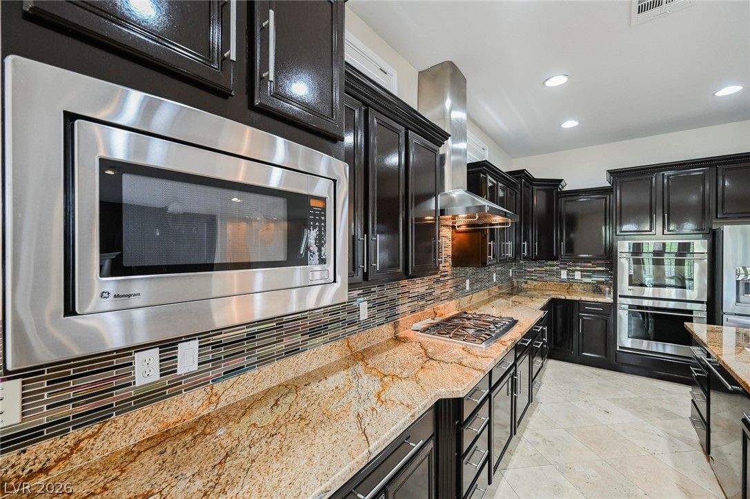 2062 Country Cove Court — photo 4 of 60