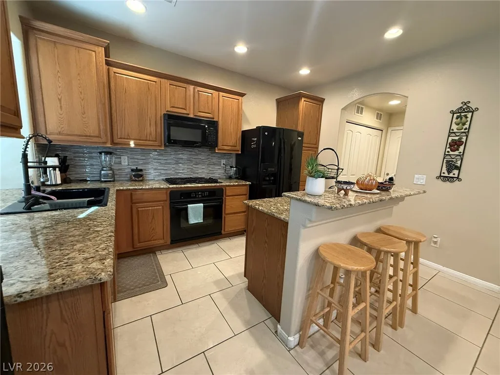 8230 Water Gap Avenue — photo 3