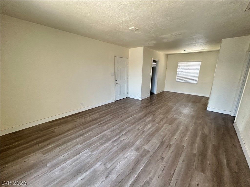 1711 Santa Paula Drive — photo 3