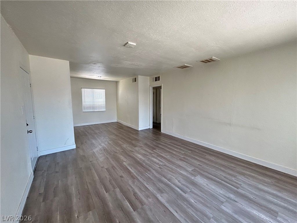 1711 Santa Paula Drive — photo 4