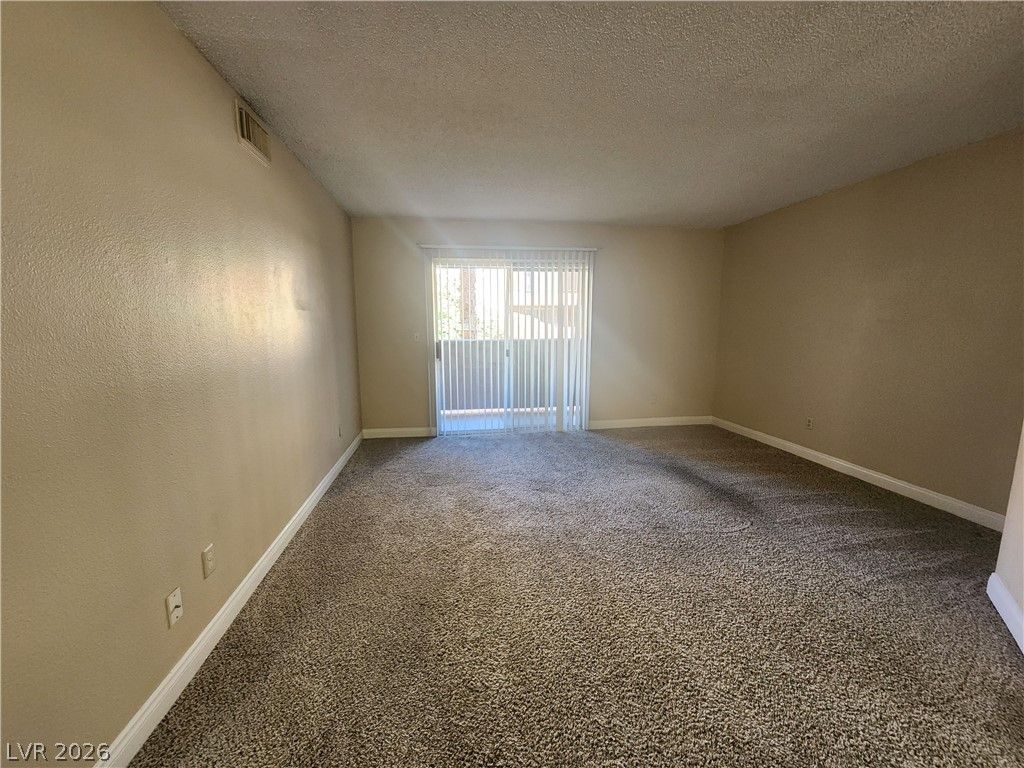 2750 South Durango Drive 1078 — photo 5 of 25