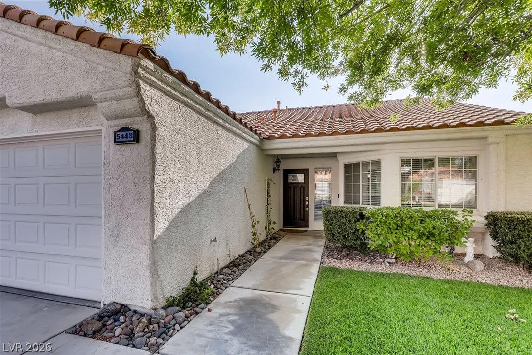 5448 Red Sun Drive — photo 3
