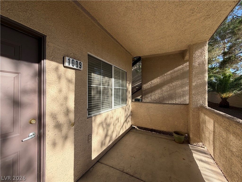5250 South Rainbow Boulevard 1009 — photo 3 of 18