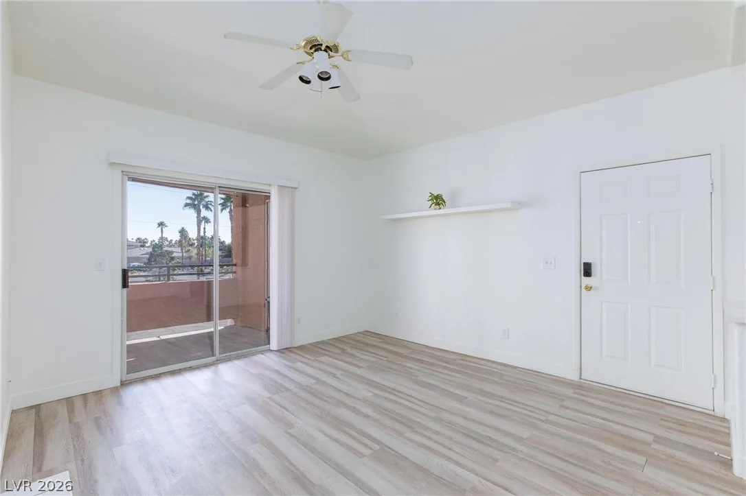 7701 Himalayas Avenue 204 — photo 2