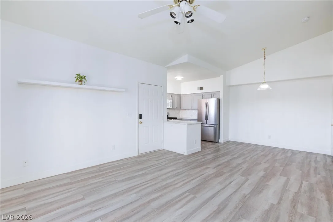 7701 Himalayas Avenue 204 — photo 4
